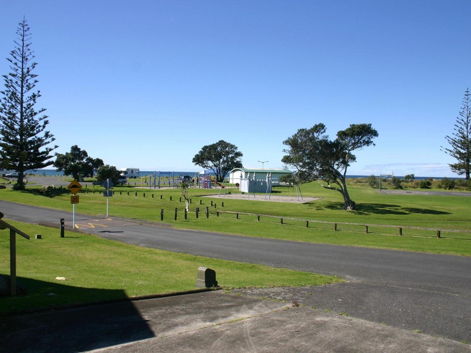 Mollies Place - Waihi Beach Holiday Unit ภายนอก รูปภาพ